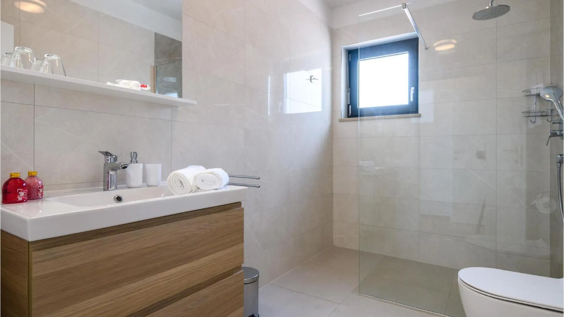 Tatil Evi Cozy Home In Prodol With Wifi Manjadvorci